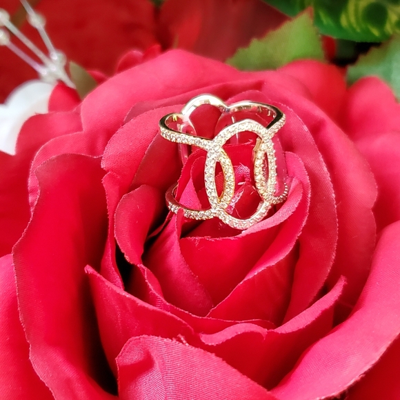 Jewelry - Fashion Ring. 💞